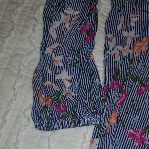 Maurices shirt - Picture 4 of 4